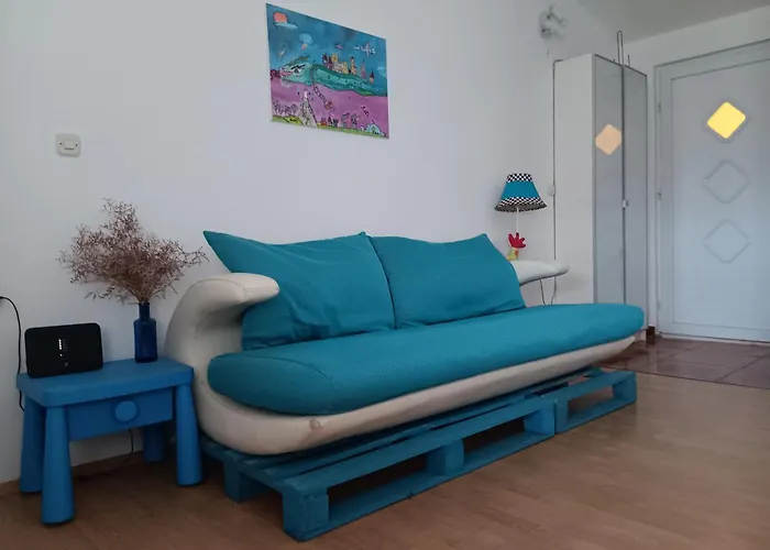 ゲストハウス Art 3*